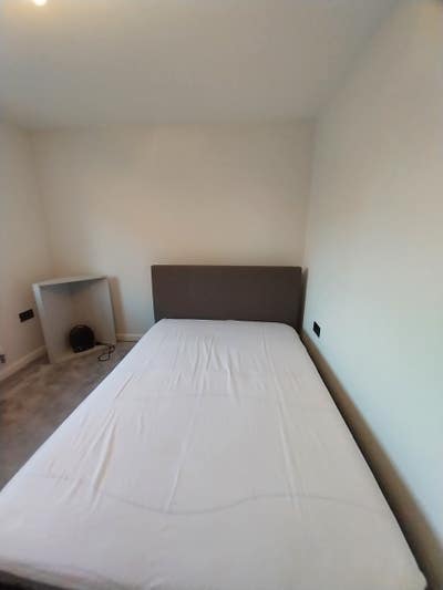 Double Room in Sittingbourne in a newly built home Main Photo