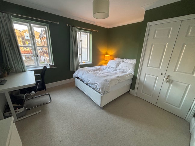 Double Room in Battersea Available 13th September Main Photo