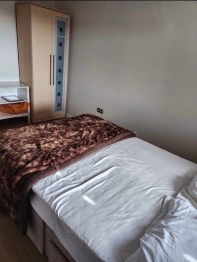 Double Room Available  Main Photo