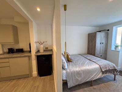 Luxury Suites in Pevensey Bay-Parking & Bills Incl Main Photo