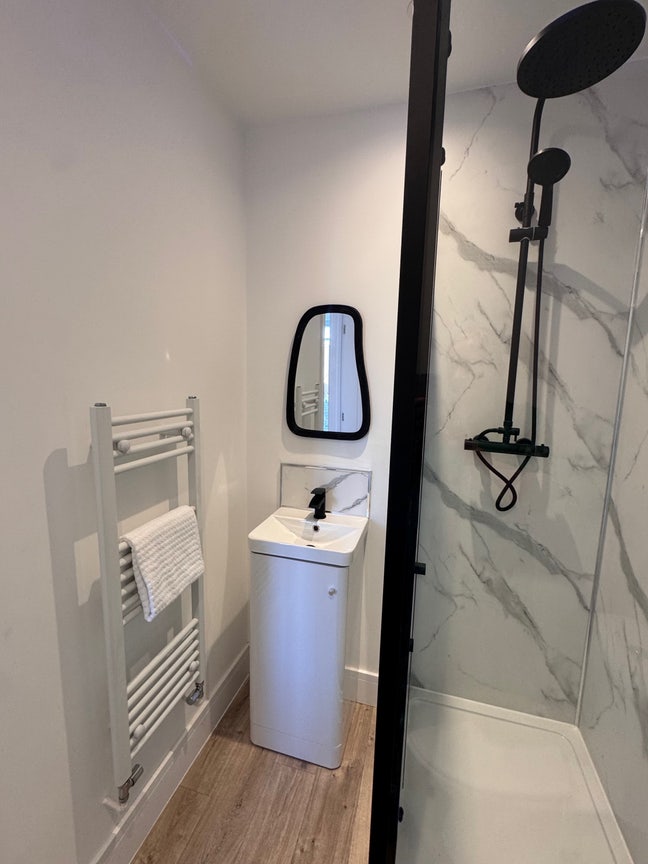 Luxury Suites in Pevensey Bay-Parking & Bills Incl Main Photo
