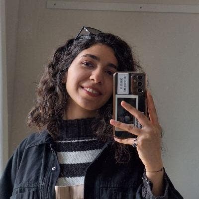 Clean 24yo female seeking room from 1 Sept Main Photo
