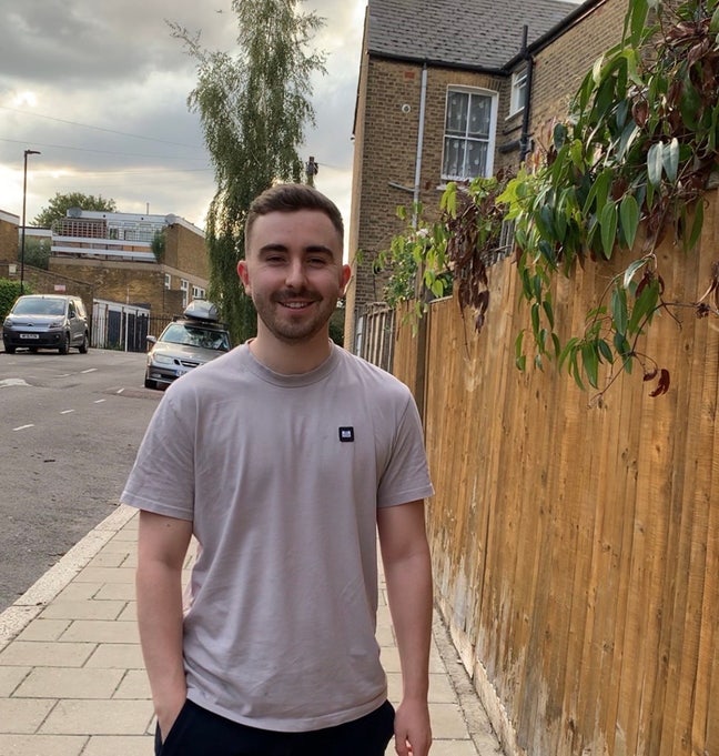28 years old, looking to flat share Main Photo