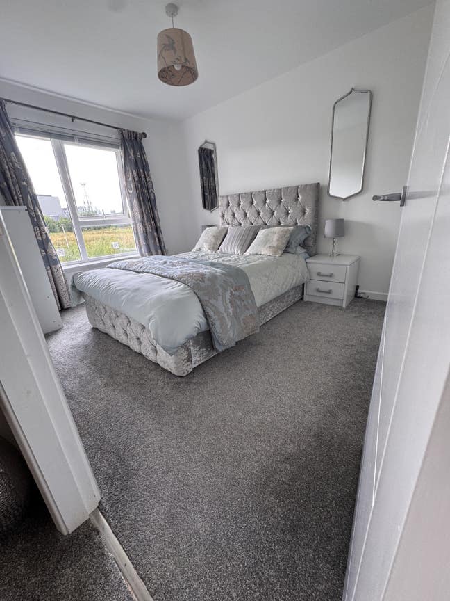 Room in Glasgow Main Photo