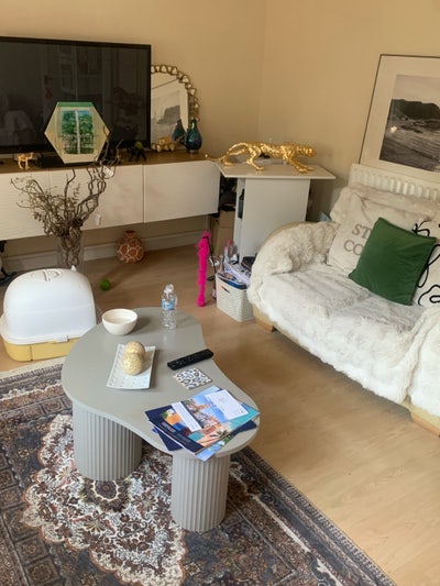 Lovely Double Close to Walthamstow Central  Main Photo