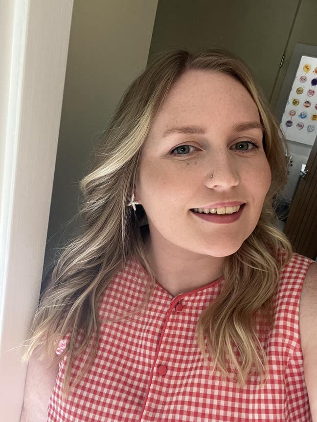 Looking for friendly flat/house share  Main Photo