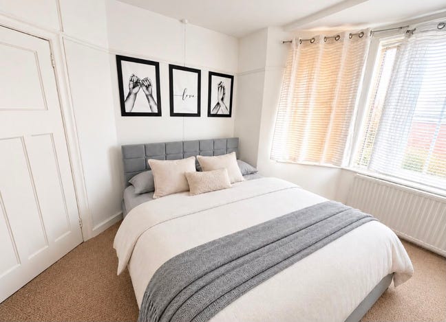 ✨Spacious Super King Size Room – Near Wilmslow Rd Main Photo