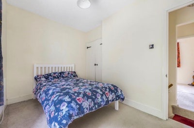Double room near Winchester town centre  Main Photo
