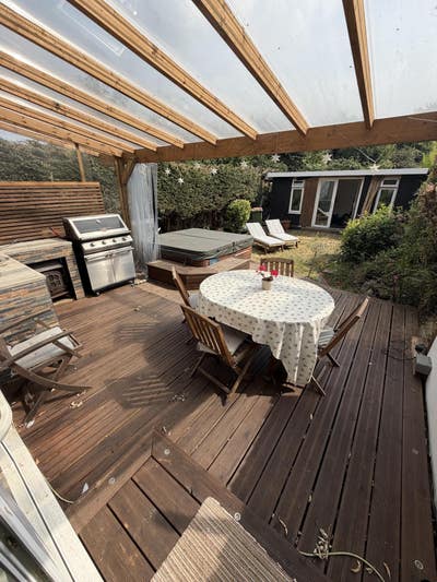 🏡 2 Rooms Available in High-Spec Furnished 3-Bedr Main Photo