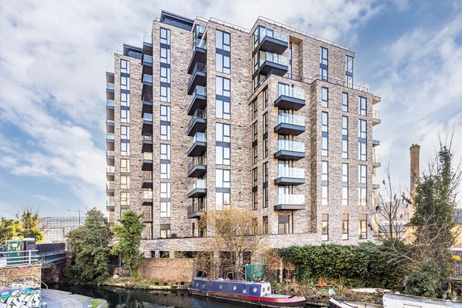 Sunny En-suite in Coal Drops Yard Main Photo