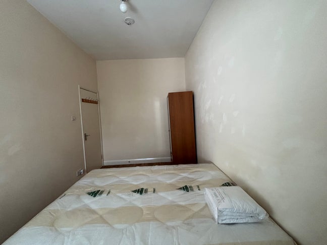 Room to rent in Stroud Green Main Photo