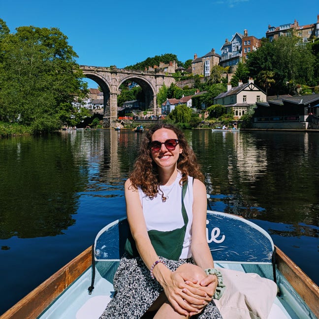 Friendly professional looking for double room Main Photo