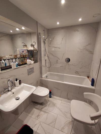 Quiet double room with own bathroom in BS3 Main Photo