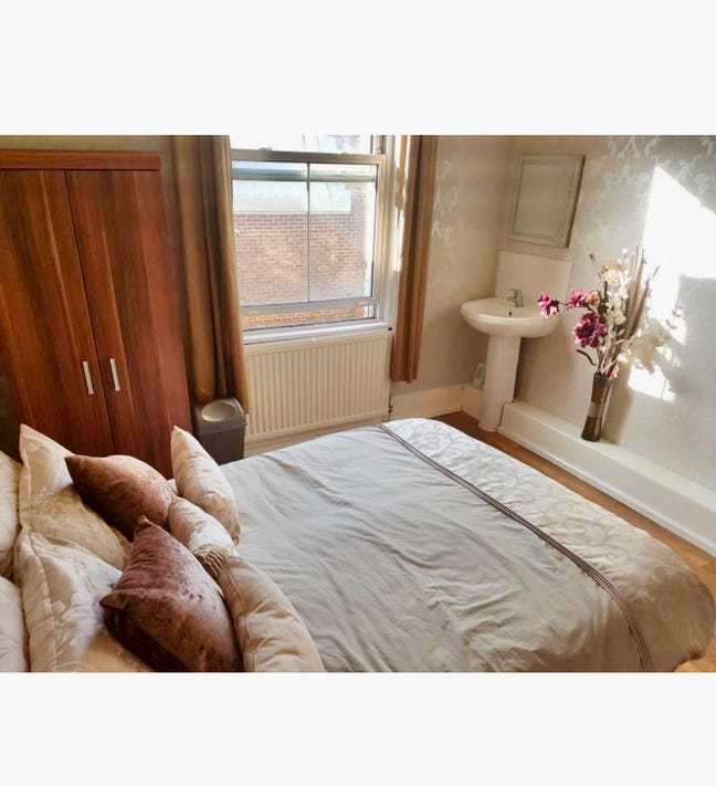 Langney Road, Eastbourne | Double Rooms Available Main Photo