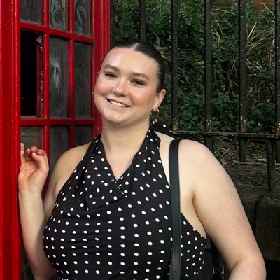 27 year old Female seeks a double room Main Photo