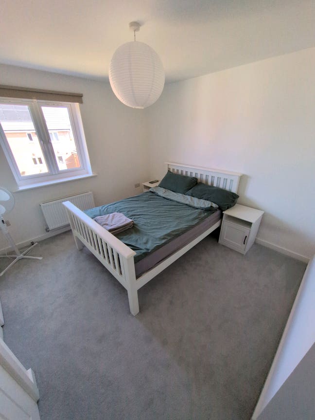 Double room in modern 2-bed new build — Llanharan Main Photo
