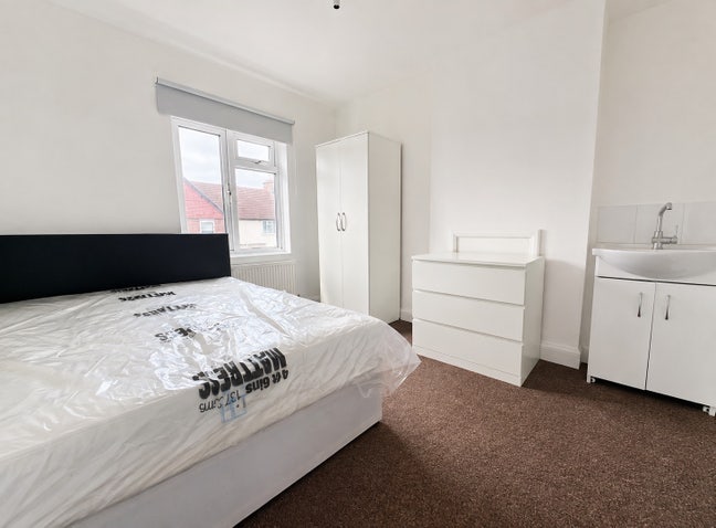 Double Room Available -Mitcham|Bills included  Main Photo