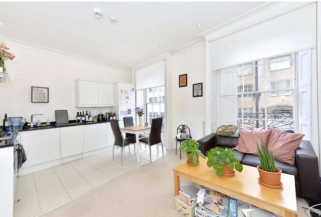 1 Double Bed Flat, North Gower Street, NW1 Main Photo