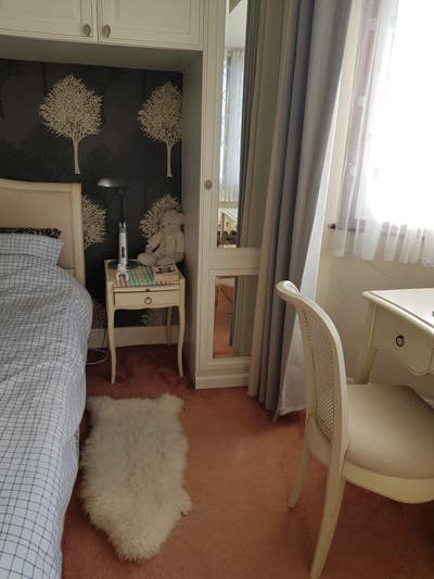 Bright and quiet large double room  Main Photo