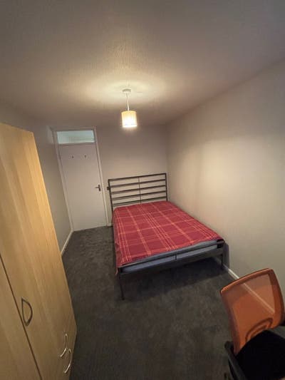 Nice and bright double room  Main Photo