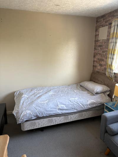 Double room to rent- house share  Main Photo