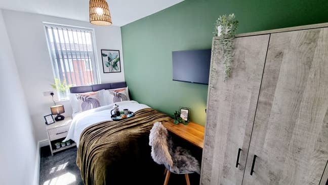 🏡 Two En-Suite Rooms from &pound;625 Main Photo