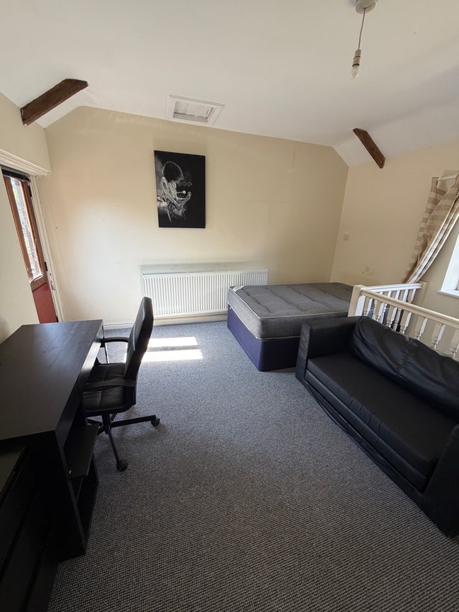 Double Room in West Bridgford. All bills included. Main Photo