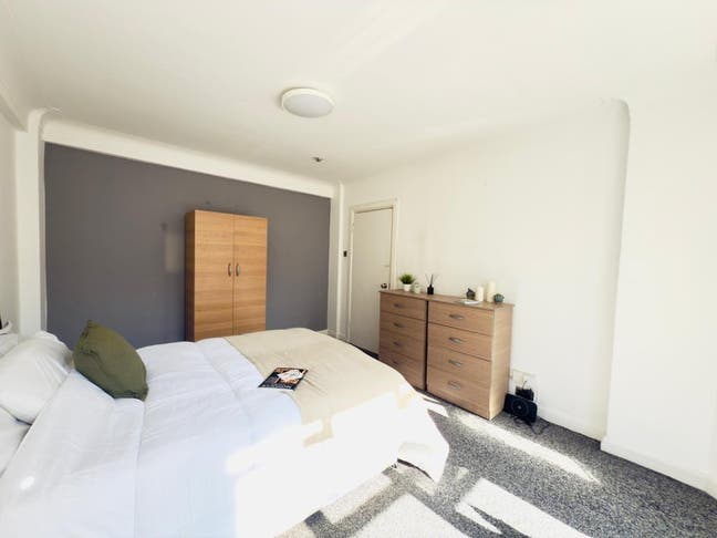 📍2 Rooms in the same flat | HYDE PARK Main Photo