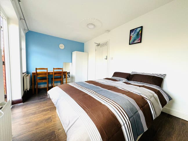 East London – E14 🏠 Poplar / Langdon Park Zone 2 Main Photo