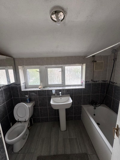 Room Main Photo