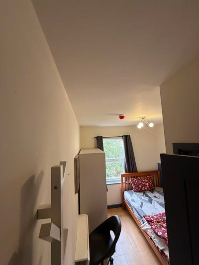 Brand New Ensuite Room, All bills inc, Low deposit Main Photo