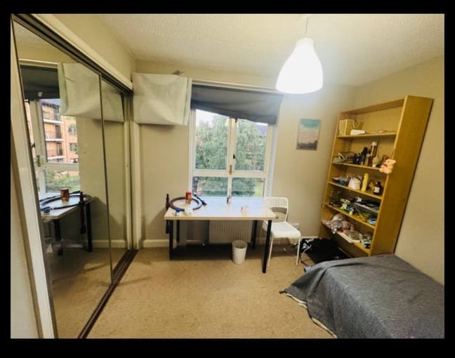 1 single room available in 3 bed flat - 1st Septem Main Photo