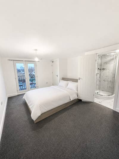 Ensuite Room Available, Garden House Uxbri R Main Photo