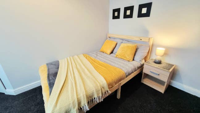Lovely double room with bathroom near the hospital Main Photo