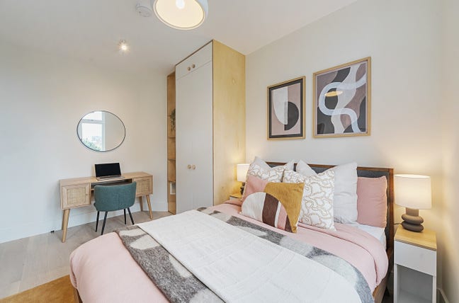Beautifully presented bedroom close to Clapham  Main Photo
