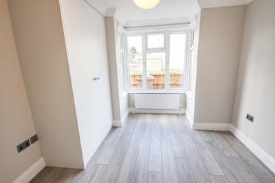  Furnished Double Room with En-Suite  Main Photo