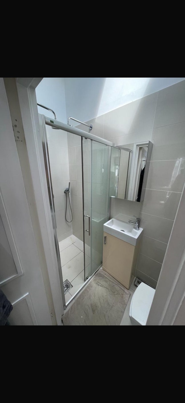 Large Double Room with Ensuite – Clapham Old Town Main Photo