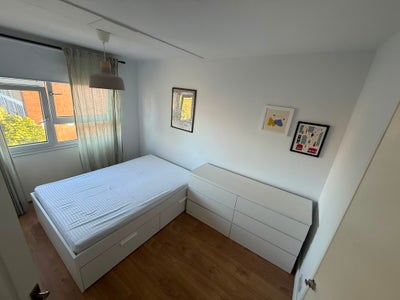 Double bedroom near Brixton station Main Photo