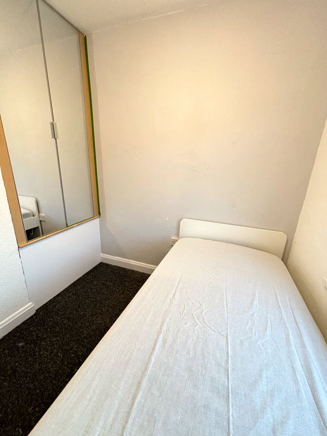Deposit Payment Plan! West Bromwich Heaven Main Photo