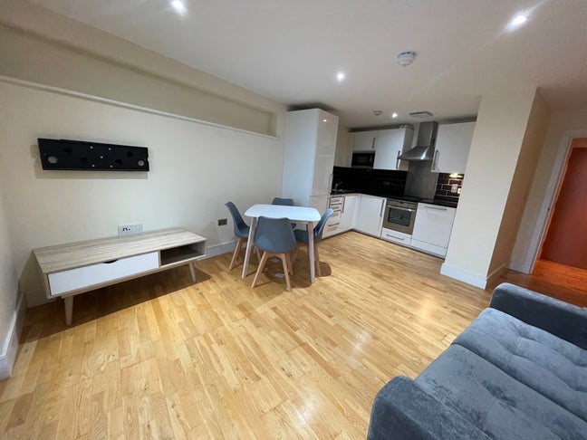 2 Bed Flat, Parkview Apartments, E14  Main Photo