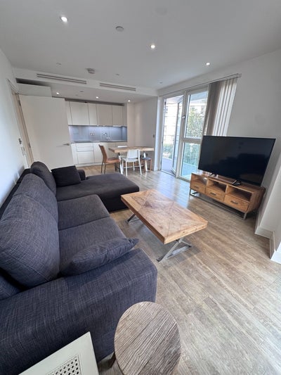 1 Bed Flat, Brent House, SW8 1 bedrooms 1 bathroom Main Photo