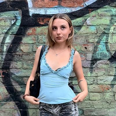 Looking for double room in London Main Photo
