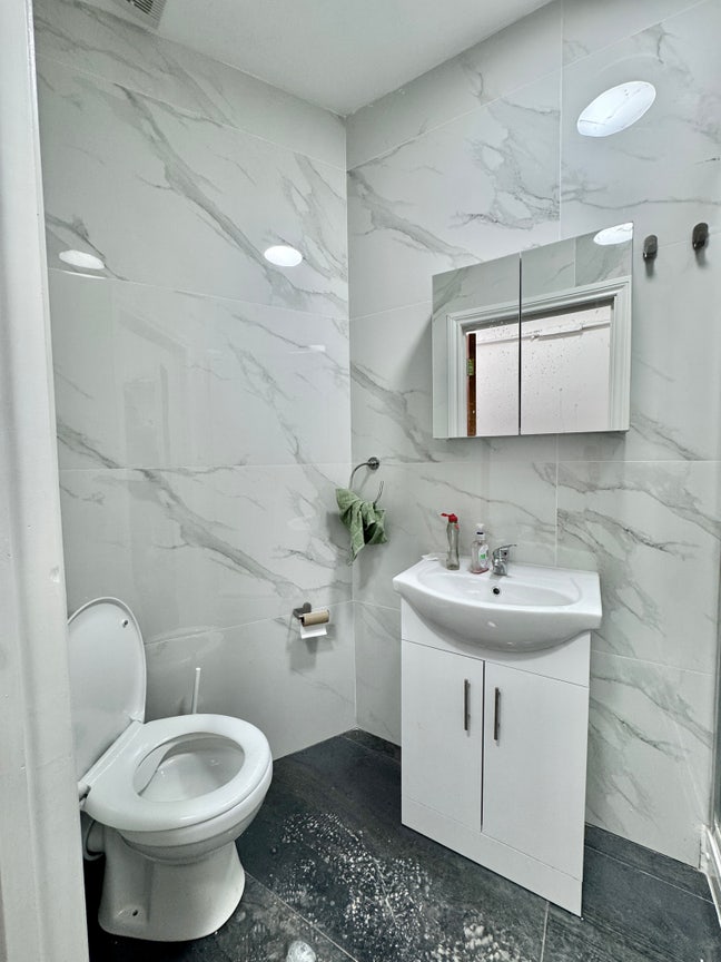 Bright, Modern Rooms in heart of N16! All Bills In Main Photo