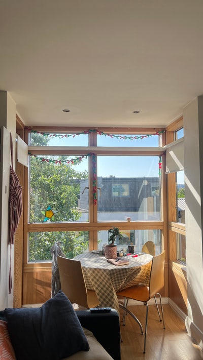 Lovely flat with huge windows on Blackstock Road  Main Photo