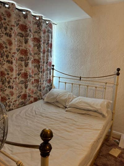 🏡 Large Double Room with Private Bathroom | N9 🏡 Main Photo