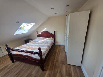 Beautiful Double Room Available –  (E13 8RU) Main Photo