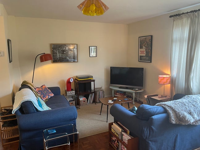 Double room in quiet ground floor 2 bed Chesterton Main Photo