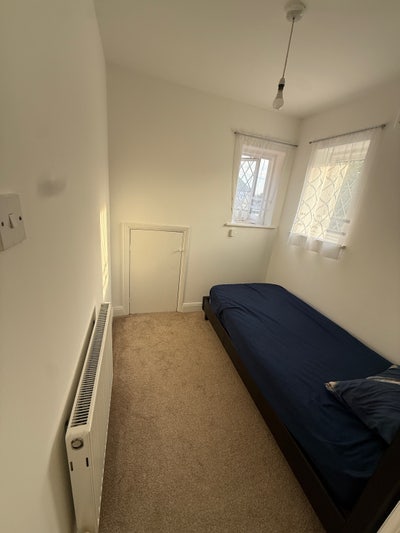Single Room Available - Edmonton, London (N18 1LE) Main Photo