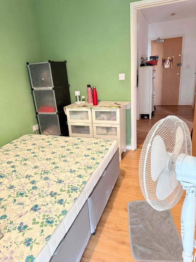 Accommodation Available – Ideal for a Couple or an Main Photo