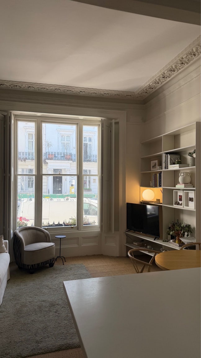2 Bed Flat in Notting Hill - From Oct 1st Main Photo